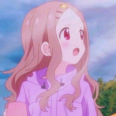 新疆一水渠遍布救命绳